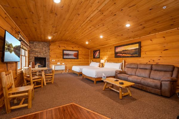 C24 Grandview - 2 Queen beds, kitchenette, hot tub Photo 4