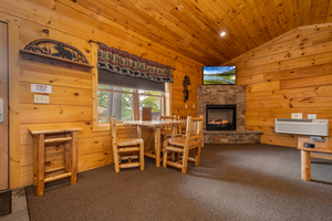 C1 Lakefront - King Bed, Full Kitchen, Hot Tub, Sleeper Sofa Photo 5