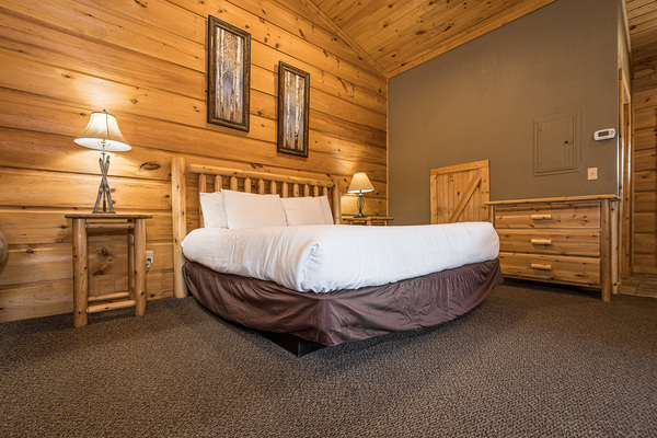 C2 Lakefront - King Suite, Kitchenette, Sleeper Sofa, Hot Tub, Pet Friendly Photo 2