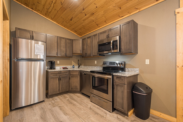 C27 Grandview - King Bed, Full Kitchen, Hot Tub, Pet Friendly Photo 3