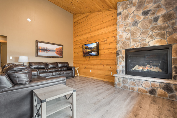 C28 Grandview - 2 King Bedrooms, 2 Bath, Full Kitchen, Hot Tub, Pet Friendly, Washer/Dryer Photo 1