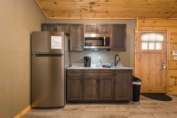 C30 Grandview - King Bed, Kitchenette, Hot Tub, Pet Friendly Photo 3