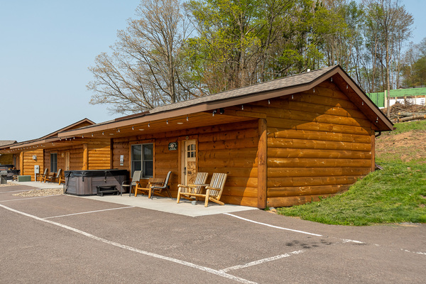 C30 Grandview - King Bed, Kitchenette, Hot Tub, Pet Friendly Photo 9