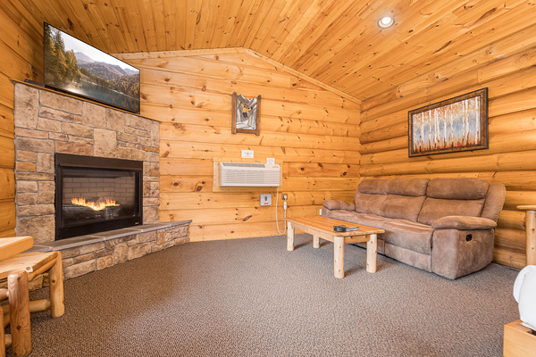 C4 Lakefront - King Bed, Full Kitchen, Hot Tub, Indoor Soaking Tub Photo 8