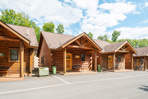 C43 Mountainside - 2 Queen Beds, Kitchenette, Sleeper Sofa, Pet Friendly Photo 2