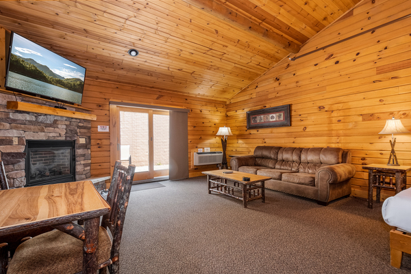 C44 Mountainside - King Bed, Kitchenette, Sleeper Sofa, Pet Friendly Photo 5