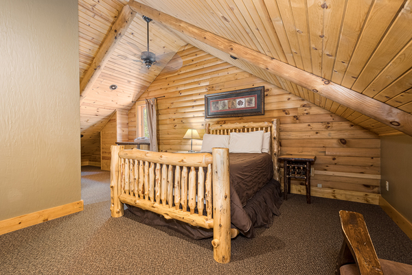 C45L Mountainside - King Bed, Queen bed Loft, 2 Bath, Kitchenette Photo 7