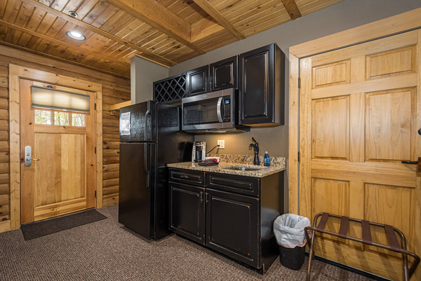 C45R Mountainside - King Bed, Kitchenette, Pet Friendly Photo 2