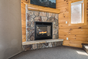 C46L Mountainside - 2 Queen Beds, 2, Bath, Kitchenette, Pet Friendly Photo 7