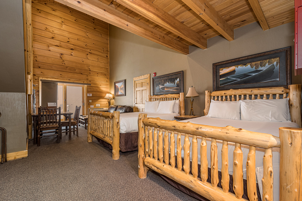 C46R Mountainside - 3 Queen Beds, 2, Bath, Kitchenette, Pet Friendly Photo 1