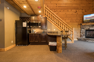 C48 Mountainside - 3 Bedroom, 2.5 Bath,4 Queen Beds, Loft, Hot Tub, Kitchenette Photo 7