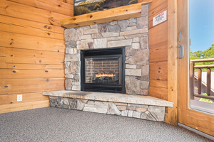 C48 Mountainside - 3 Bedroom, 2.5 Bath,4 Queen Beds, Loft, Hot Tub, Kitchenette Photo 9