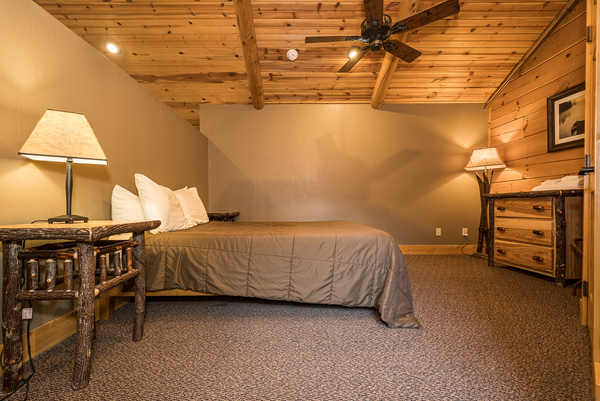 C48 Mountainside - 3 Bedroom, 2.5 Bath,4 Queen Beds, Loft, Hot Tub, Kitchenette Photo 3