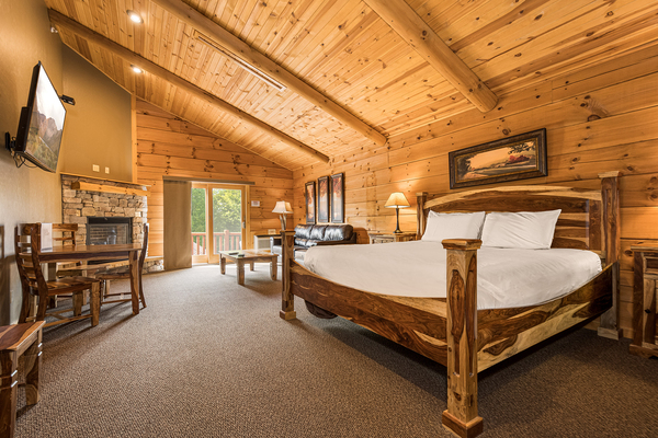 C49R Mountainside - King Bed, Kitchenette Photo 1