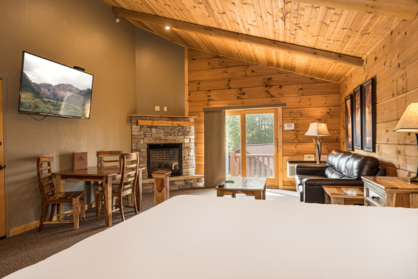 C49R Mountainside - King Bed, Kitchenette Photo 4