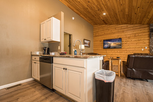 C5 Lakefront- 2 King Bedrooms, 2 Bath, Full Kitchen, Hot Tub Photo 22