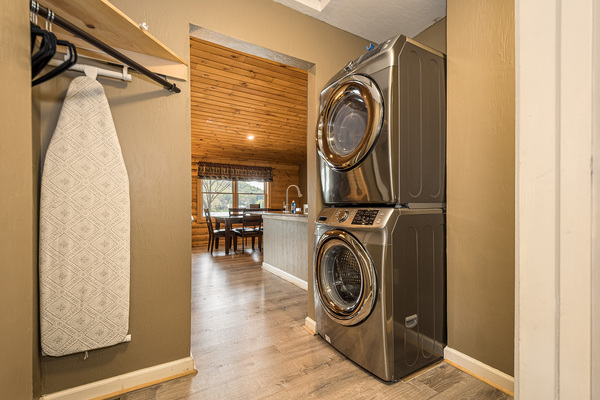 C5 Lakefront- 2 King Bedrooms, 2 Bath, Full Kitchen, Hot Tub Photo 7