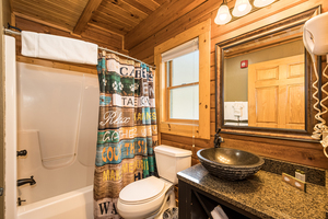 C50R Mountainside - King Bed, Kitchenette, Pet Friendly Photo 5