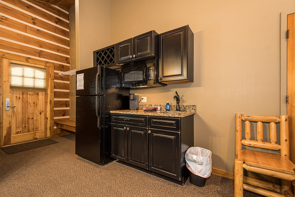 C52R Mountainside - King Bed, Jetted Tub, Kitchenette, Pet Friendly Photo 2