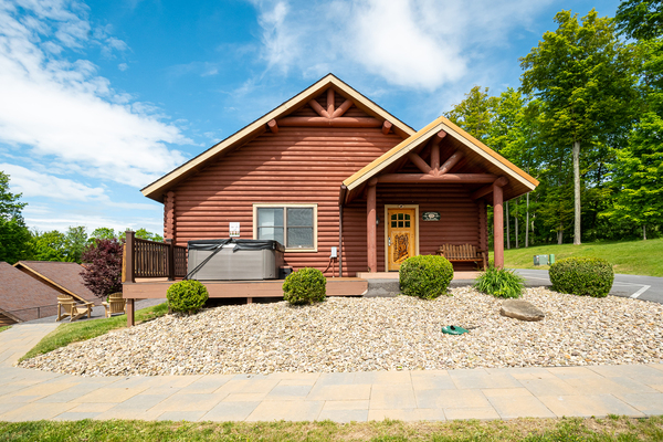 C53 Mountainside - 2 Queen Beds, Kitchenette, Hot Tub, Pet Friendly Photo 9